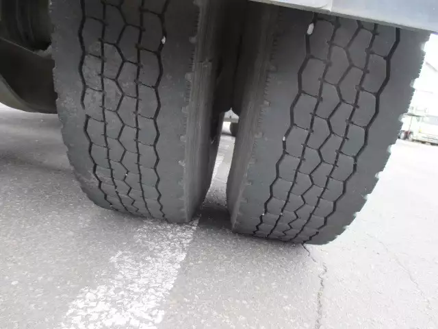 平成17年03月中古大型トラクタヘッド日産UDニッサンディーゼルの画像16