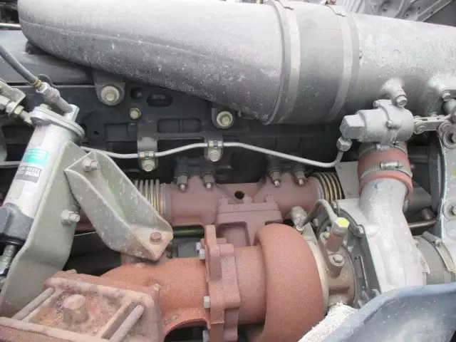 平成17年03月中古大型トラクタヘッド日産UDニッサンディーゼルの画像21