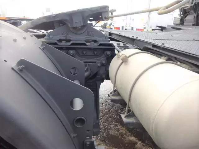 平成17年03月中古大型トラクタヘッド日産UDニッサンディーゼルの画像24
