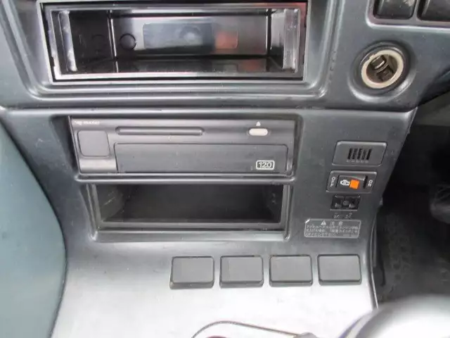 平成17年03月中古大型トラクタヘッド日産UDニッサンディーゼルの画像33