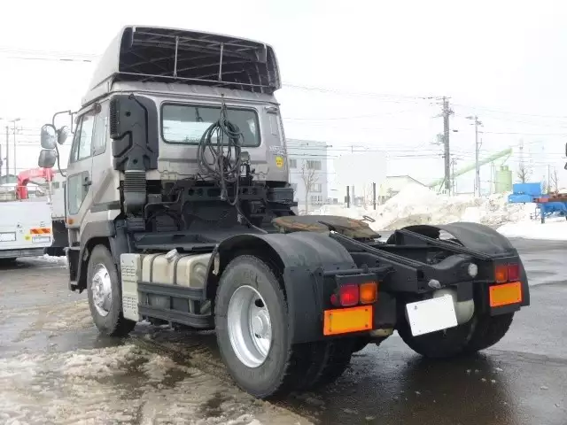 平成17年03月中古大型トラクタヘッド日産UDニッサンディーゼルの画像5