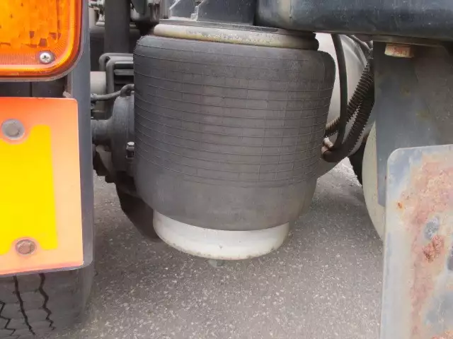 平成17年03月中古大型トラクタヘッド日産UDニッサンディーゼルの画像9
