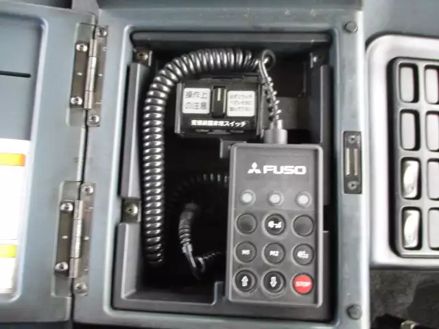 平成18年12月中古大型トラクタヘッド三菱ふそう三菱の画像38