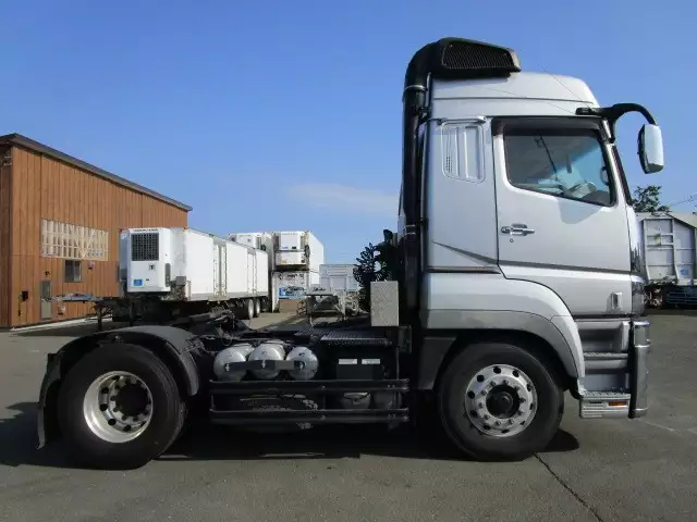 平成28年09月中古大型トラクタヘッド三菱ふそうスーパーグレートの画像4