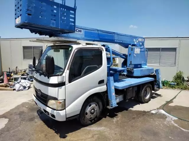 平成19年07月中古小型日野デュトロの画像1