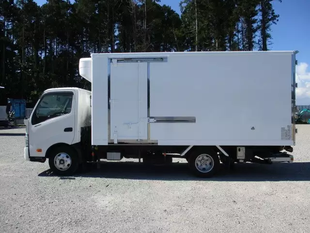 平成30年02月中古小型冷凍バン・ウィング日野日野の画像8