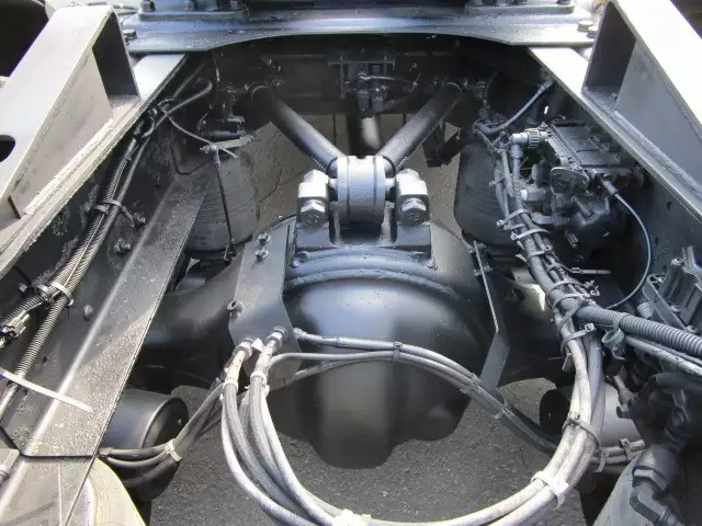 平成25年06月中古大型トラクタヘッド日産UDクオンの画像11