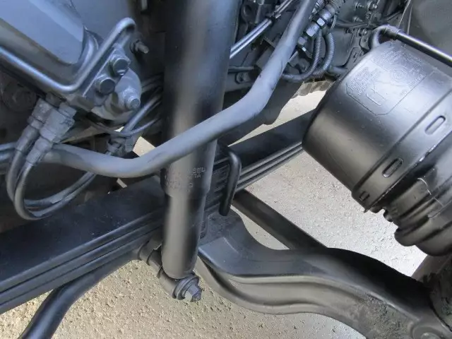 平成25年06月中古大型トラクタヘッド日産UDクオンの画像15