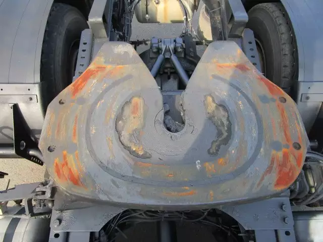 平成25年06月中古大型トラクタヘッド日産UDクオンの画像19