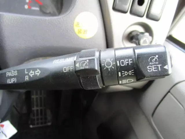 平成25年06月中古大型トラクタヘッド日産UDクオンの画像31