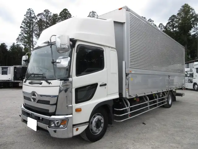 寒冷地仕様 日野 増トンウイング 7200ワイド 240馬力 MT 格納ゲート 積載:6,200kgの画像1