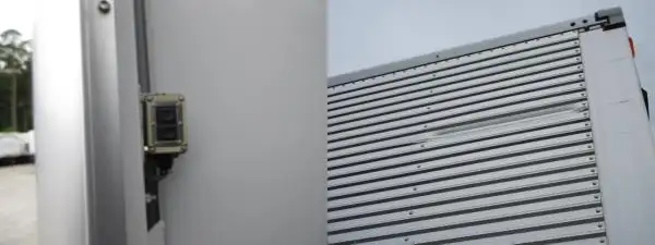 寒冷地仕様 日野 増トンウイング 7200ワイド 240馬力 MT 格納ゲート 積載:6,200kgの画像27