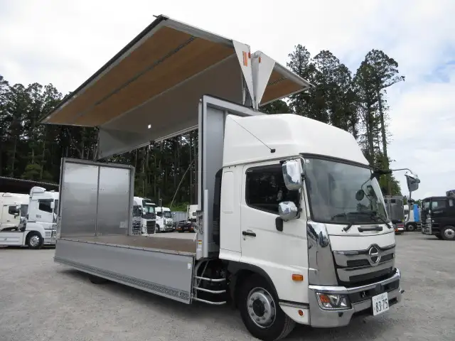 寒冷地仕様 日野 増トンウイング 7200ワイド 240馬力 MT 格納ゲート 積載:6,200kgの画像35