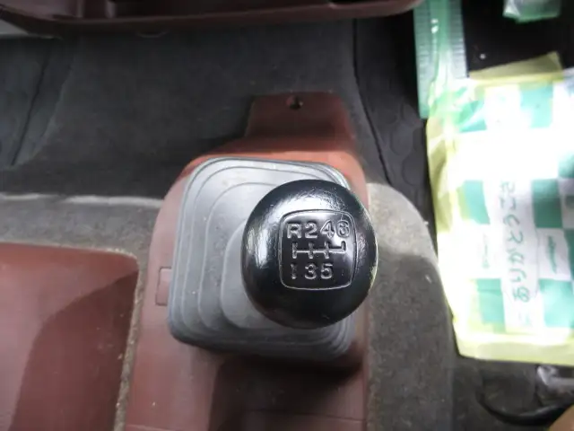 寒冷地仕様 日野 増トンウイング 7200ワイド 240馬力 MT 格納ゲート 積載:6,200kgの画像46