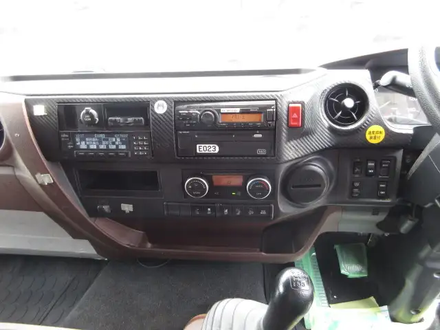 寒冷地仕様 日野 増トンウイング 7200ワイド 240馬力 MT 格納ゲート 積載:6,200kgの画像47