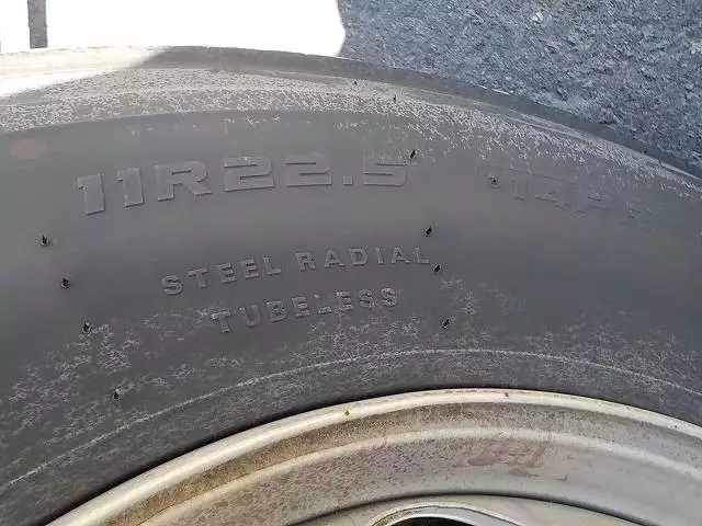 平成18年07月中古大型トラクタヘッド日野日野の画像11