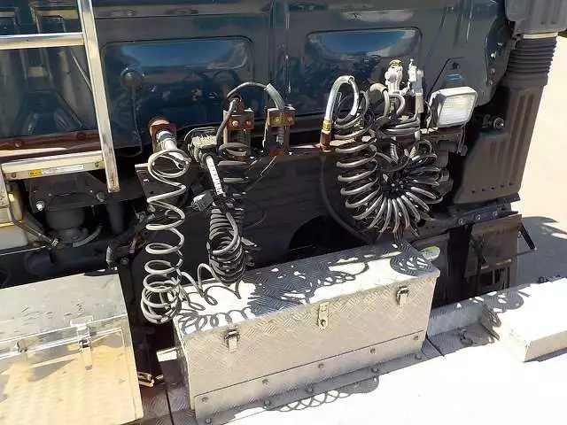 平成18年07月中古大型トラクタヘッド日野日野の画像34