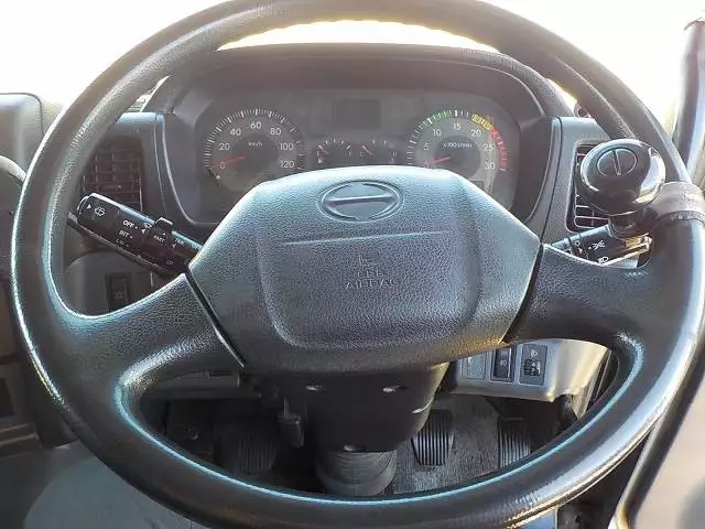 平成18年07月中古大型トラクタヘッド日野日野の画像38