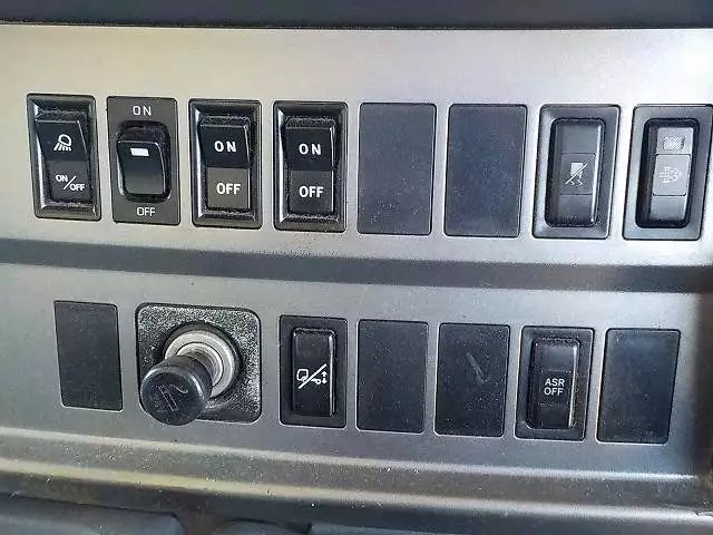 平成18年07月中古大型トラクタヘッド日野日野の画像47