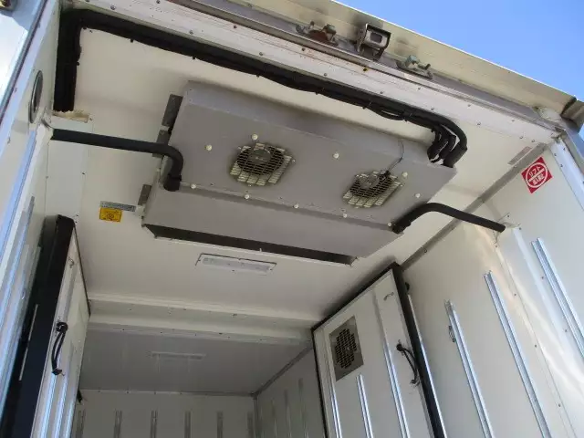 平成27年07月中古小型冷凍バン・ウィングいすゞいすゞの画像23