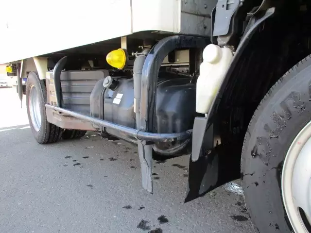 平成27年07月中古小型冷凍バン・ウィングいすゞいすゞの画像9