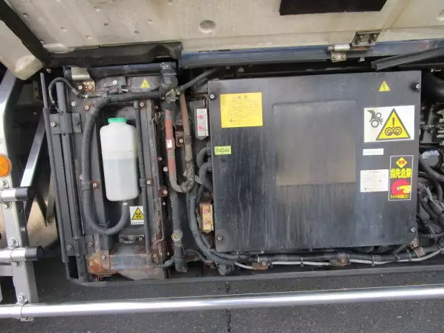 平成27年11月中古大型冷凍バン・ウィング日野プロフィアの画像17