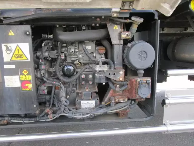 平成27年11月中古大型冷凍バン・ウィング日野プロフィアの画像18