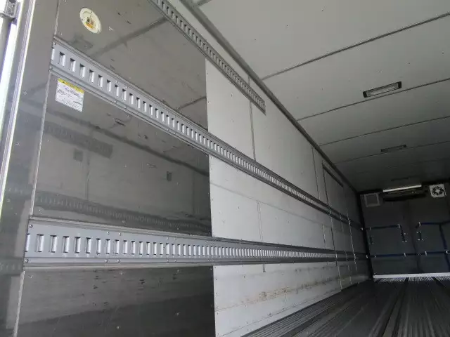 平成27年11月中古大型冷凍バン・ウィング日野プロフィアの画像22