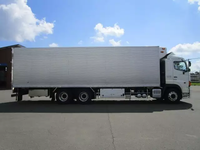 平成27年11月中古大型冷凍バン・ウィング日野プロフィアの画像4