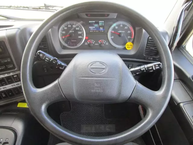 平成27年11月中古大型冷凍バン・ウィング日野プロフィアの画像31