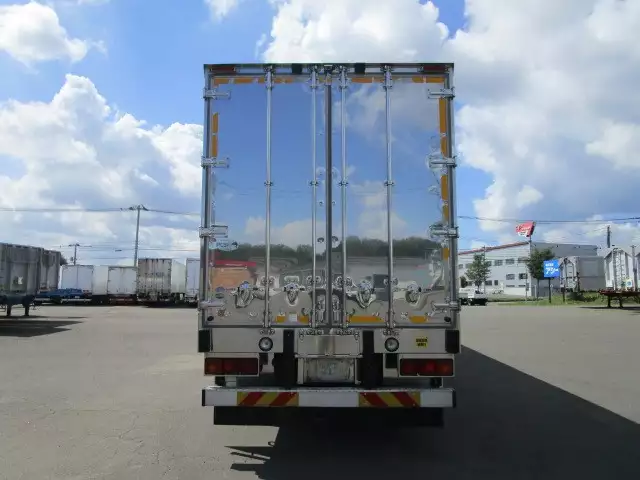 平成27年11月中古大型冷凍バン・ウィング日野プロフィアの画像6