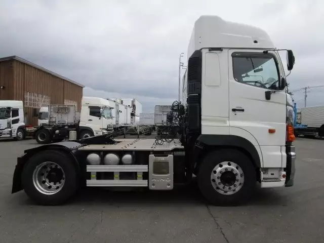 平成24年03月中古大型トラクタヘッド日野プロフィアの画像4