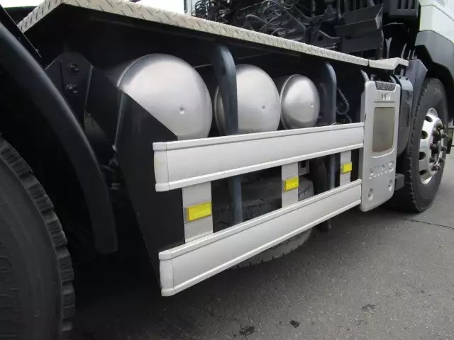 平成24年03月中古大型トラクタヘッド日野プロフィアの画像10