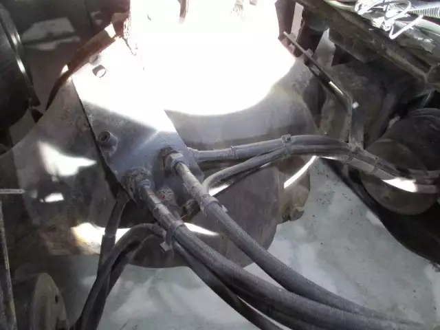 平成26年09月中古大型トラクタヘッド日産UDクオンの画像17