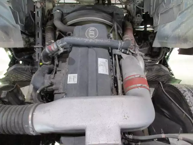 平成26年09月中古大型トラクタヘッド日産UDクオンの画像25