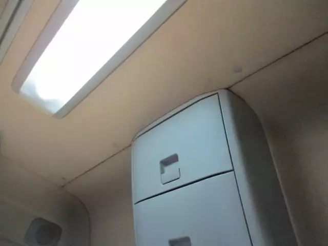 平成26年09月中古大型トラクタヘッド日産UDクオンの画像36