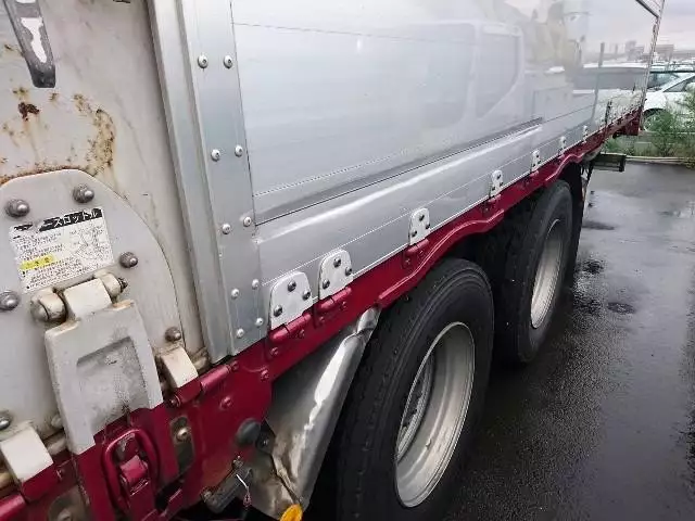 平成22年07月中古大型日産UDUDトラックスの画像18