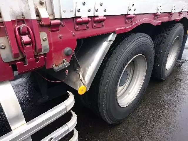 平成22年07月中古大型日産UDUDトラックスの画像25