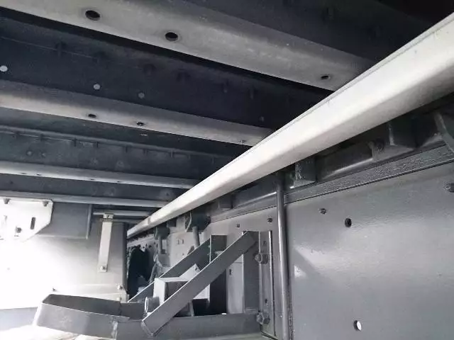 平成22年07月中古大型日産UDUDトラックスの画像32