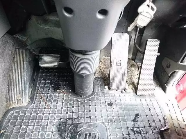 平成22年07月中古大型日産UDUDトラックスの画像47