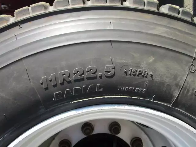 平成26年03月中古大型日産UDクオンの画像12