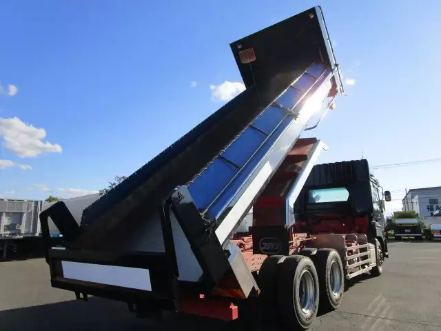 平成26年03月中古大型日産UDクオンの画像19