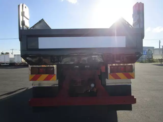 平成26年03月中古大型日産UDクオンの画像5