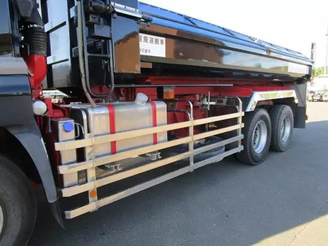 平成26年03月中古大型日産UDクオンの画像8