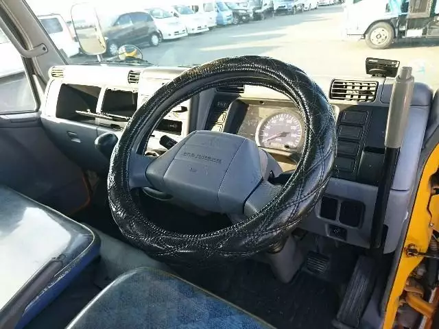 平成17年08月中古小型三菱ふそう三菱の画像5