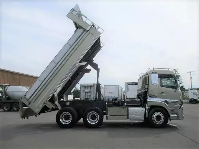 平成30年12月中古大型日産UDクオンの画像23