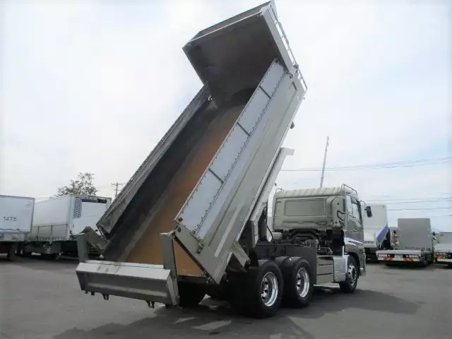 平成30年12月中古大型日産UDクオンの画像24