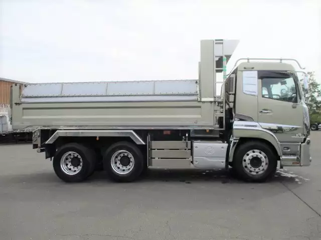 平成30年12月中古大型日産UDクオンの画像4