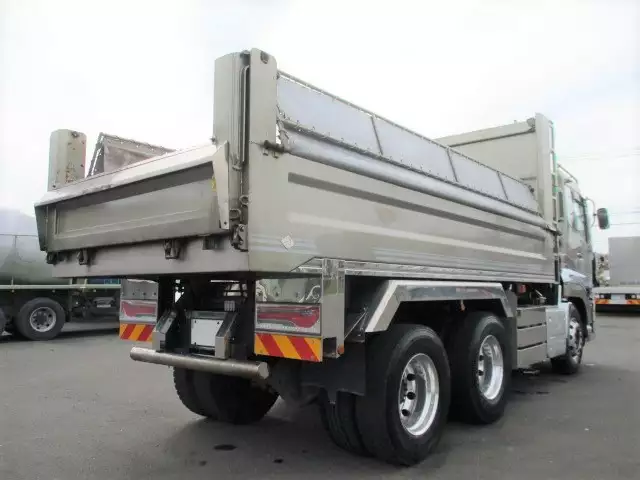 平成30年12月中古大型日産UDクオンの画像5