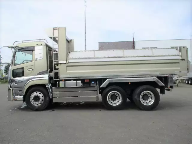 平成30年12月中古大型日産UDクオンの画像8